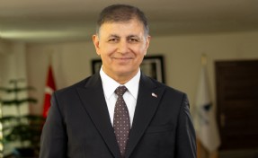 Başkan Tugay: Milletleri kurtaranlar yalnız ve ancak öğretmenlerdir