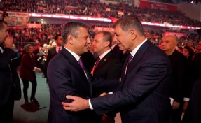 Başkan Tugay'dan Özel'e tebrik; Biz de İzmir olarak...