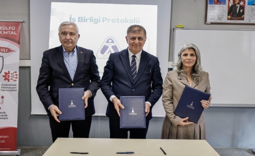 Başkan Tugay'dan Türkiye’ye örnek olacak protokole imza