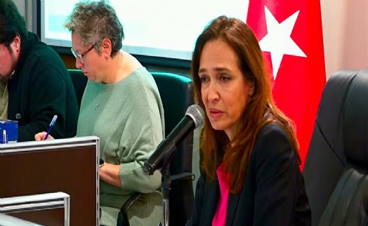 Başkan Ünsal Meclis’te gözyaşlarını tutamadı: Bostanlı Pazarı önergesi geri çekildi!