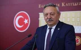 Bayır'dan CHP'li vekillere çağrı: Kılıçdaroğlu'cular, Özel'ciler diye parçalanarak oy kaybediyoruz!