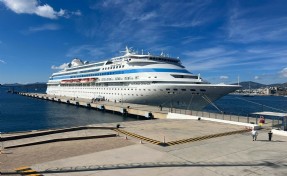 Bodrum'a sezonun son kruvaziyeri 634 turist getirdi