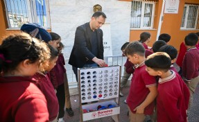 Bornova’da eğitime destek sürüyor