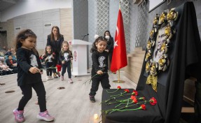 Bornova’da minik yüreklerden Atatürk’e duygusal anma