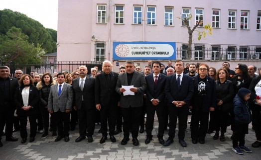 CHP İzmir'den 10 Kasım'ın tatile denk getirilmesine tepki: 30 ilçede anma töreni!