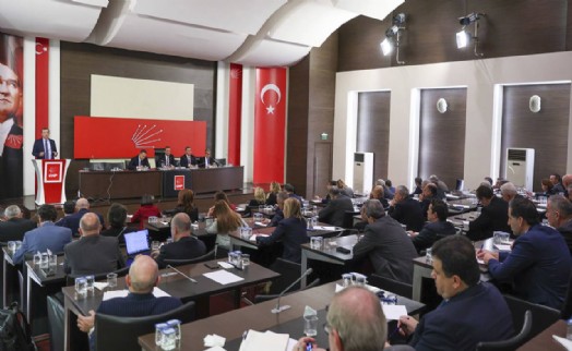 CHP'li eski vekillerden 'arınma' çağrısı: Ortak bildiriyle Özel'e seslendiler