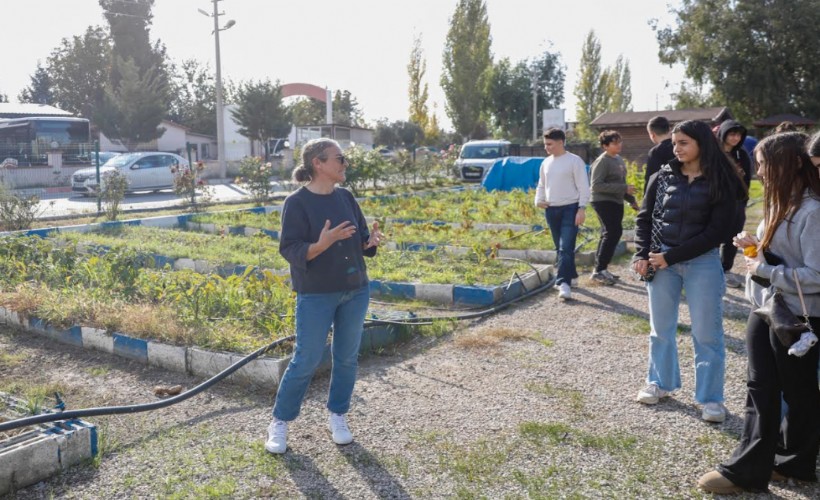 Can Yücel Tohum Merkezi’nde eğitimler devam ediyor