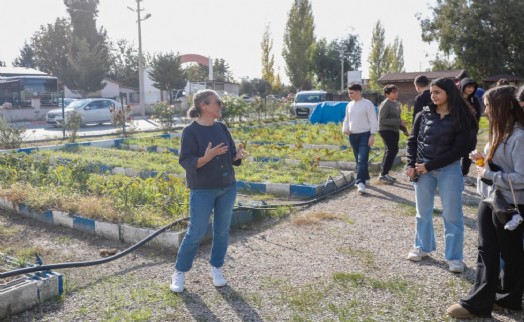 Can Yücel Tohum Merkezi’nde eğitimler devam ediyor