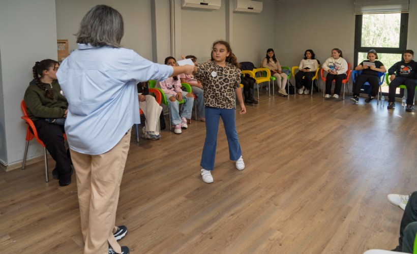 Çocuk Meclisi göreve başladı! Başkan Tugay’dan sürpriz mektup