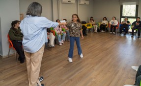 Çocuk Meclisi göreve başladı! Başkan Tugay’dan sürpriz mektup