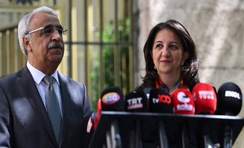 DEM Parti İmralı Heyeti, Abdullah Öcalan ile görüşmek üzere yola çıktı