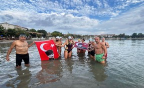 Datça’da denizde Ata'ya saygı