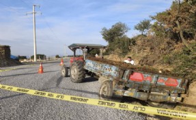 Dedesinin sürdüğü traktörden düşüp, tekerin altında kalan çocuk, hayatını kaybetti