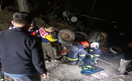 Denizli'de kayıp çift, devrilen traktörün altında ölü bulundu