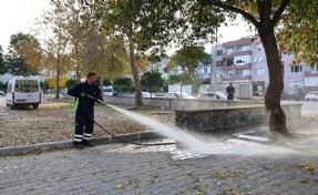 Efes Selçuk'ta temizlik emekçilerinden yoğun mesai!