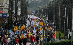 Emekçiler İzmir'den seslendi: 'Geçinemiyoruz'