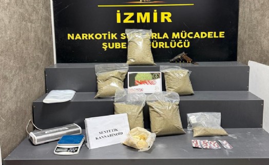 Evinde uyuşturucu ve silahla yakalandı tutuklandı