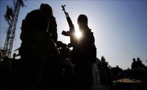 Flaş! Suriye ordusu PKK'ya saldırdı!