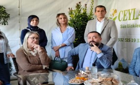 Fuarda AK Parti ve CHP arasında güldüren diyalog