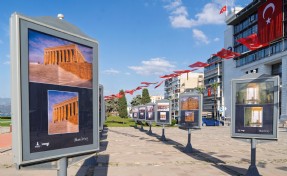 Gazeteci Korcan Karar’ın Anıtkabir sergisi İzmir’de açıldı