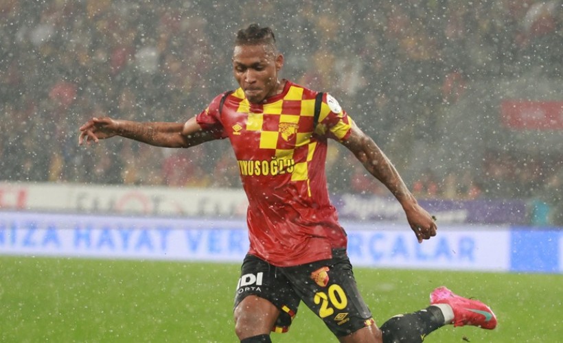 Göztepe'de Miroshi formayı kaptı