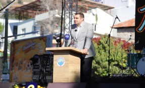 Güç'ten Menderes'te AK Parti'ye sert çıkış: 'Üretmeyin' diyen bir iktidar var!