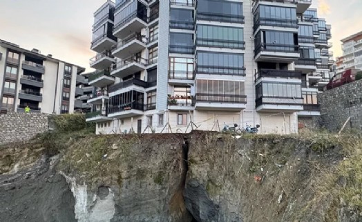 İnşaat alanında toprak kayması! 24 daire boşaltıldı, 70 kişi tahliye edildi