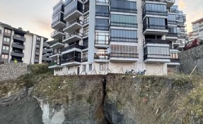 İnşaat alanında toprak kayması! 24 daire boşaltıldı, 70 kişi tahliye edildi