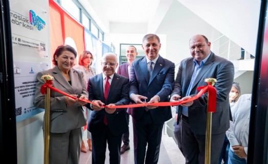 İzmir Büyükşehir Belediyesi’nden bir ilk: İşsizliğe karşı sanayi sitesinde kurs merkezi