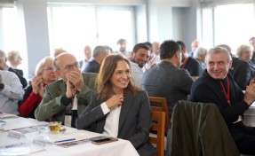 İzmir Kent Konseyleri Birliği, Karşıyaka’da ‘dayanışma’ için buluştu