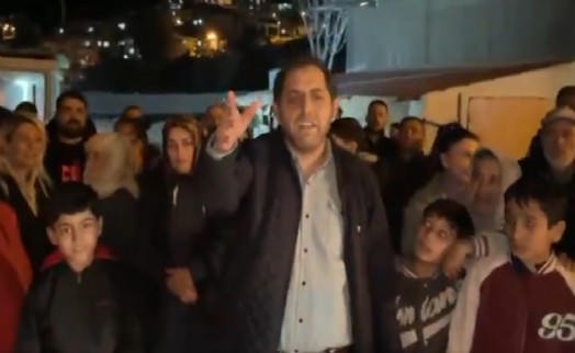 İzmir'de mahalle sakinleri ayağa kalktı! 'Cemil Tugay istifa' sesleri yükseldi