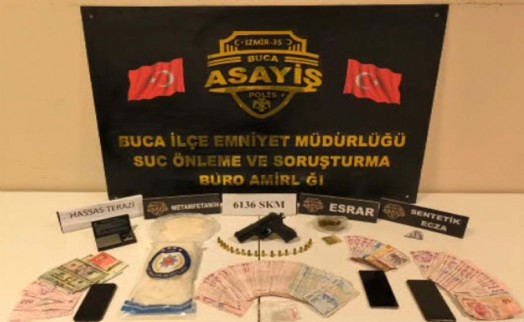 İzmir'de uyuşturucu operasyonu: 3 gözaltı