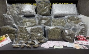 İzmir'de zehir tacirlerine darbe!