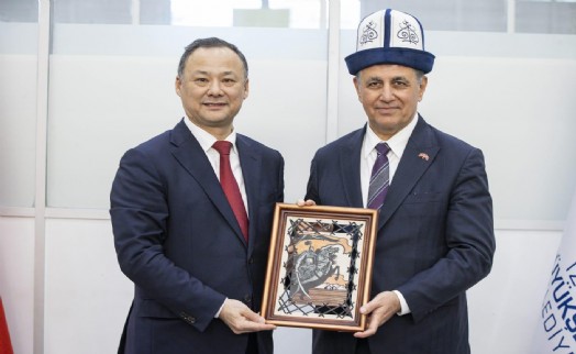 İzmir ve Kırgızistan arasındaki dostluk güçleniyor