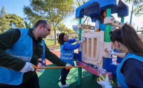 İzmirli gönüllüler el ele vererek doğa için temizlediler: Başkan Duman'dan vatandaşlara davet!