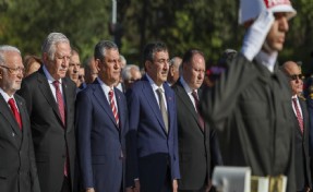 KKTC'nin 42. kuruluş yıl dönümü törenlerle kutlandı