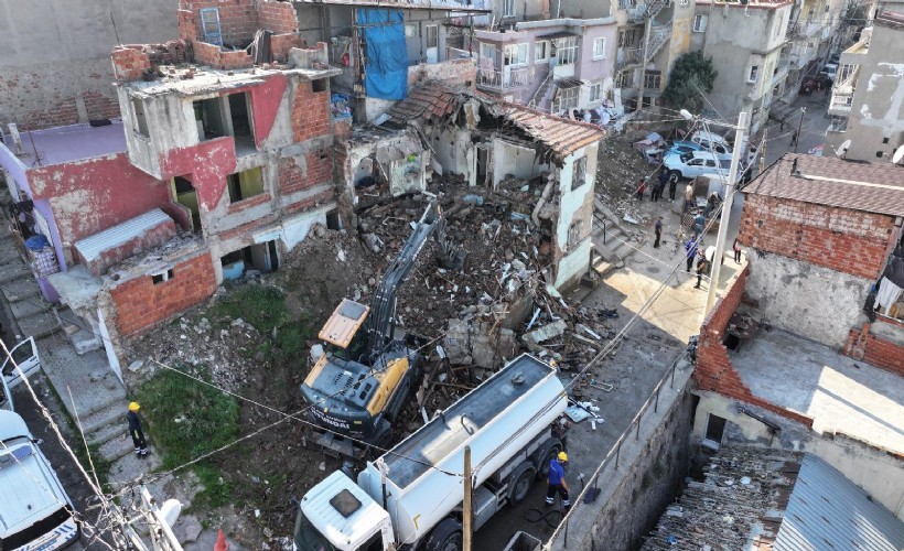 Kadifekale'de yıkımlar sürüyor: Antik Tiyatro görünür hale geliyor