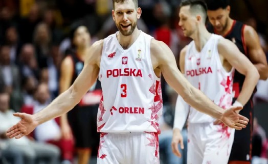 Karşıyaka'da sıra pivotta