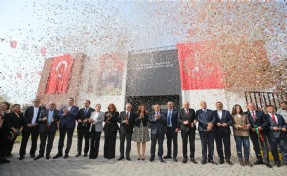 Karşıyaka’da görkemli açılış: Zübeyde Hanım Sosyal Tesisi hizmette!