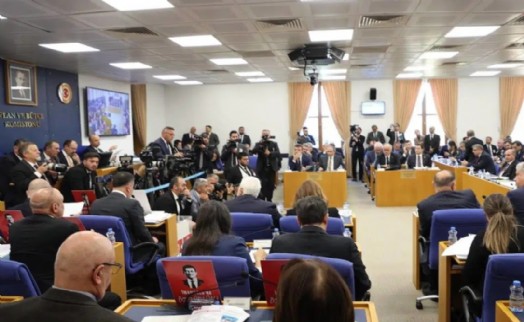 Komisyonda ‘kayyum’ gerginliği: AK Parti ile DEM Parti arasında tartışma