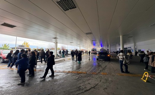 Muğla'da hastanede kimyasal madde alarmı; 2 personel etkilendi