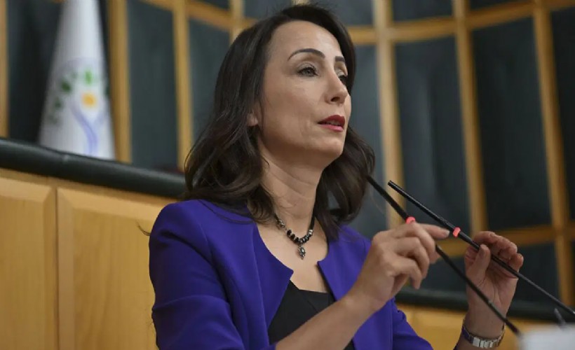 Öcalan ile ne konuşuldu? Tülay Hatimoğulları'ndan 'İmralı ziyareti' sonrası ilk mesaj!