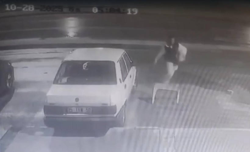 Otomobilin camını kırıp teyp ve ses sistemi çalan 2 şüpheli yakalandı