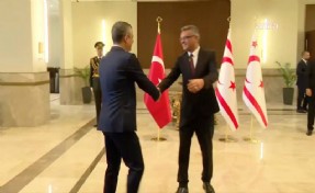 Özel, KKTC'nin 42. kuruluş yılı etkinlikleri için Lefkoşa'da; Erhürman'ın tebrik törenine katıldı