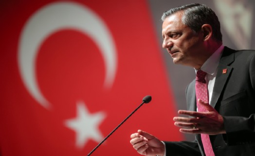 Özgür Özel'den, 10 Kasım mesajı: 'Her şey onunla başladı, arkasındaki halkla sürecek'