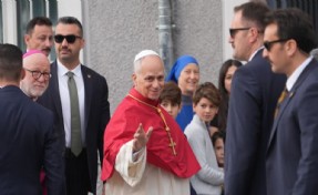 Papa'nın Türkiye ziyareti sürüyor: Güne Şişli'de başladı