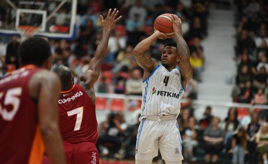 Petkimspor deplasmanda oynuyor