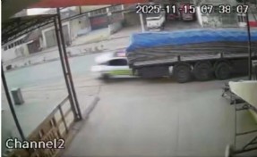 Polisin şehit olduğu kaza kamerada