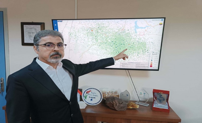 Prof. Dr. Sözbilir: Sıngırdı'daki son depremde ağır hasarlı binalar oluştu; boşaltılmalı