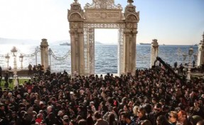 Saat 09.05’te Dolmabahçe’de